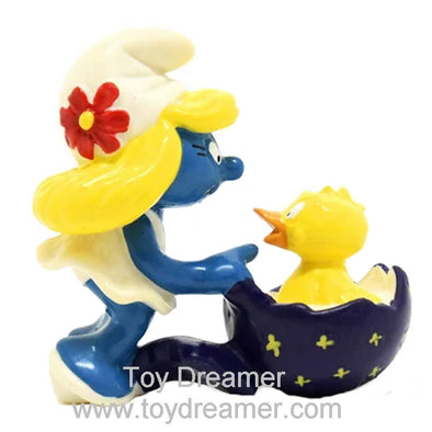 20513 Smurfette with Easter Chick Schleich Smurfs Figurine 