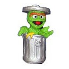 Sesame Street Sesame Street: Oscar the Grouch in Trash Toy Figure
