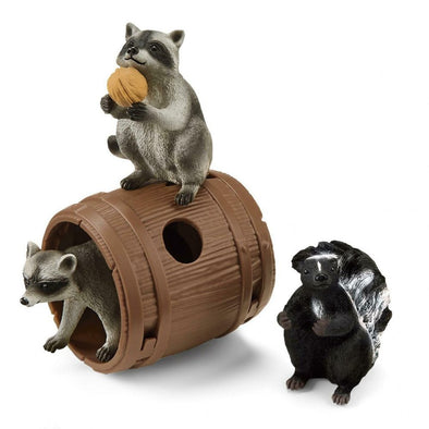 Schleich 42532 Nutty Mischief Playset  raccoon skunk wild life