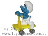 Smurf 40230 Yellow Scooter Super Smurf (Applause) Schleich Smurfs Figurine 